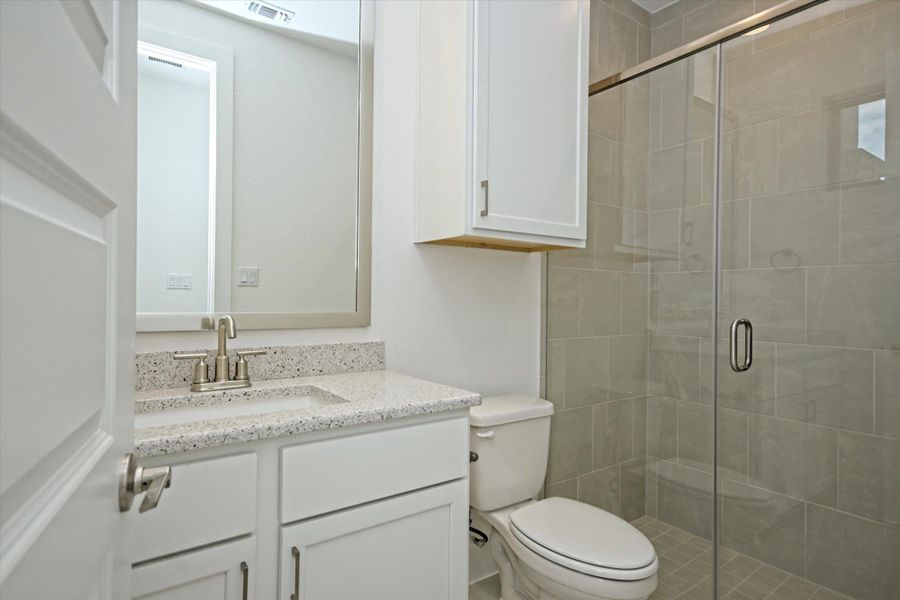 Furnished interior view inside a new home in Scofield Farms Estates, Georgetown (Image 7).