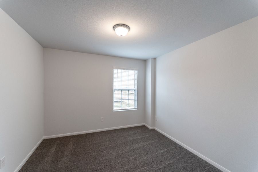 Spacious, unfurnished interior of a new home in Briarwood, Elgin (Image 17).