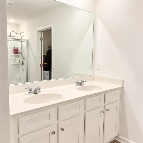 Image 11 of a home in . Image 11 of a home in .