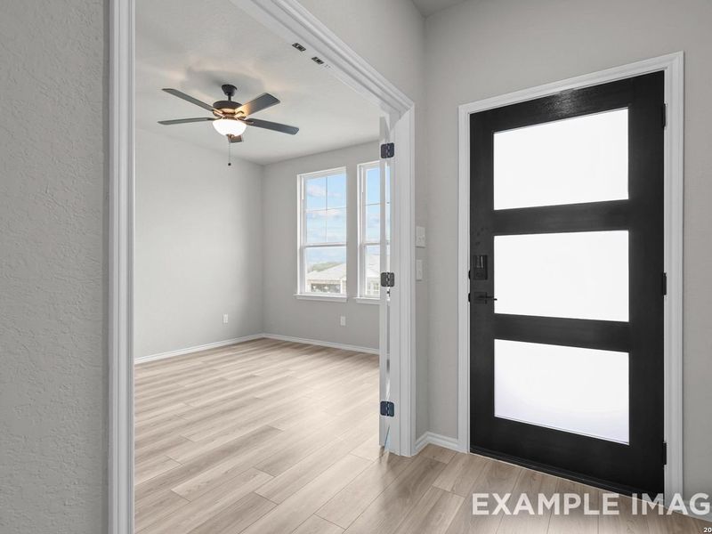 Spacious, unfurnished interior of a new home in Hickory Ridge, Elmendorf (Image 13).