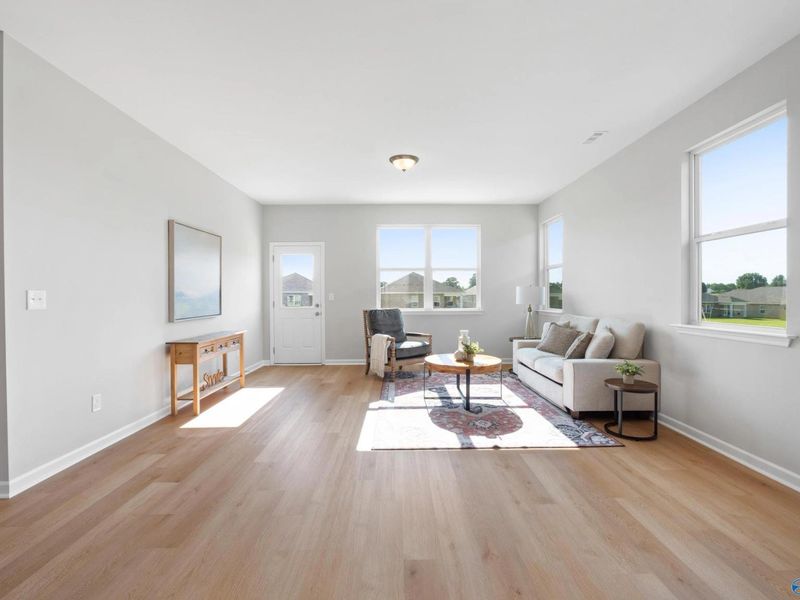 Spacious, unfurnished interior of a new home in Bailey Park, Fayetteville (Image 14).