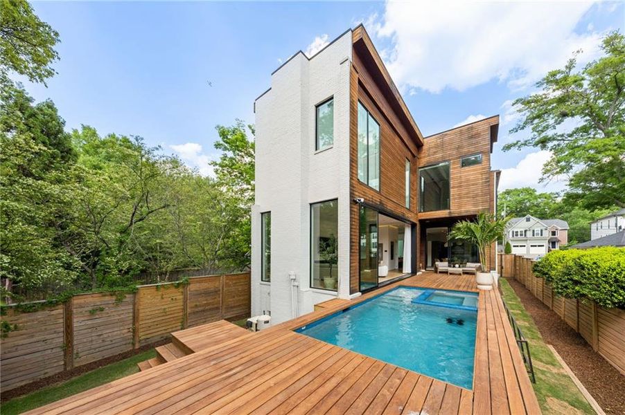 Exterior details and patio area of a home in , Brookhaven (Image 28).