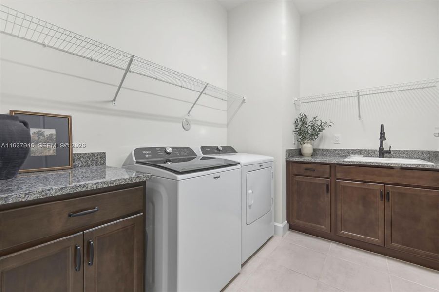 Close-up of interior finishes inside a home in , Loxahatchee (Image 21). Close-up of interior finishes inside a home in , Loxahatchee (Image 21).