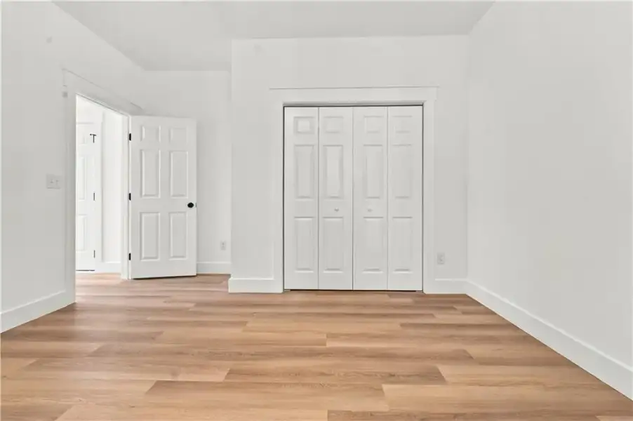 Spacious, unfurnished interior of a new home in , Austell (Image 19).