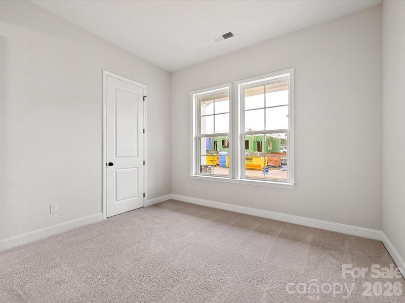Spacious, unfurnished interior of a new home in Hardy Pond, Rock Hill (Image 28).