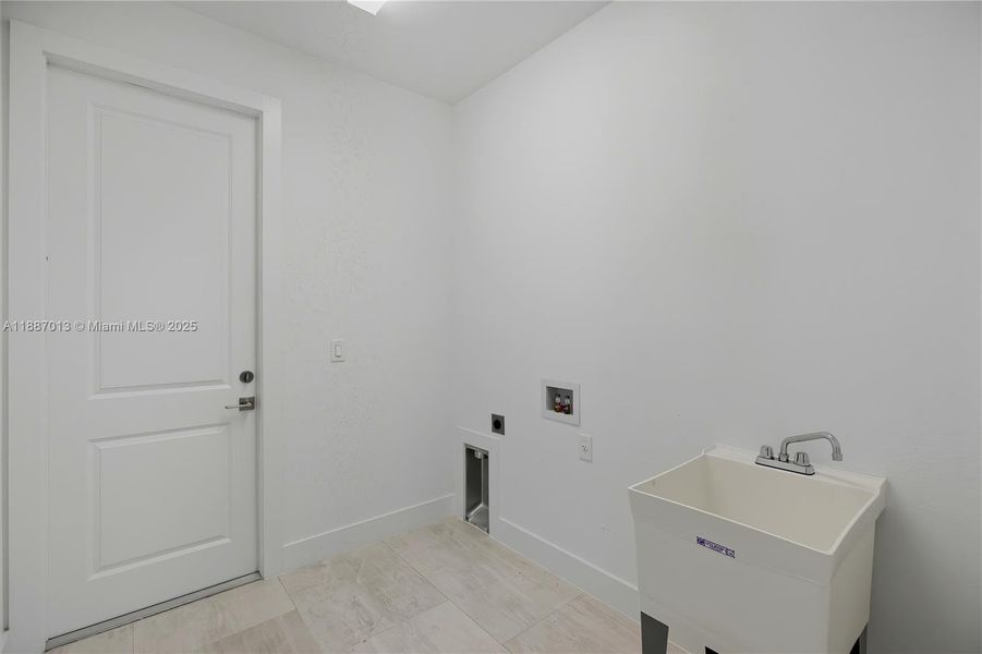 Image 40 of a home in . Image 40 of a home in .