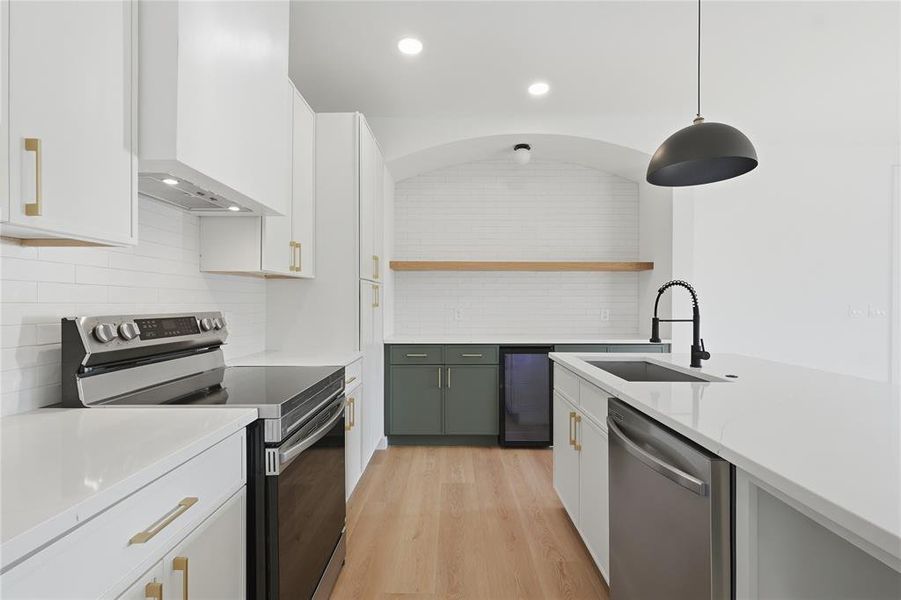 Furnished interior view inside a new home in , Dallas (Image 10). Furnished interior view inside a new home in , Dallas (Image 10).