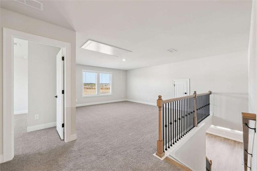 Spacious, unfurnished interior of a new home in River Pointe, Monroe (Image 39).