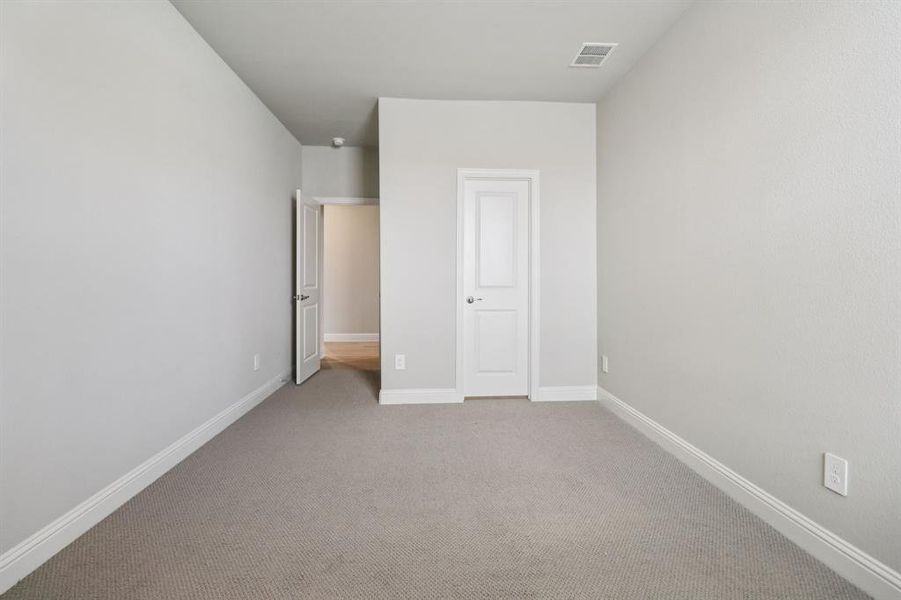 Spacious, unfurnished interior of a new home in Lakehaven - Premier Series, Farmersville (Image 13).