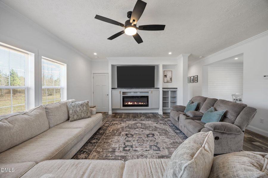 25-web-or-mls-IMG_0201 25-web-or-mls-IMG_0201