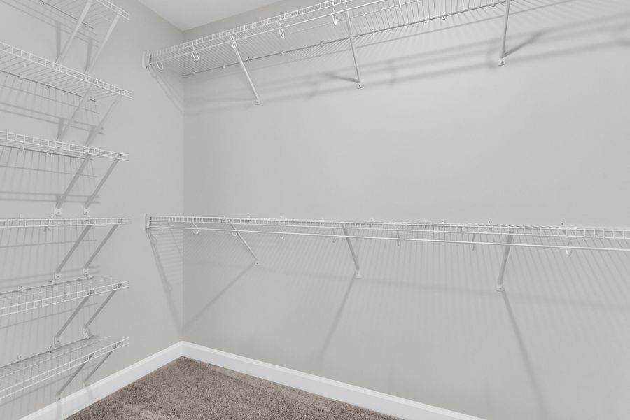 Spacious, unfurnished interior of a new home in Six Oaks, Summerville (Image 25).