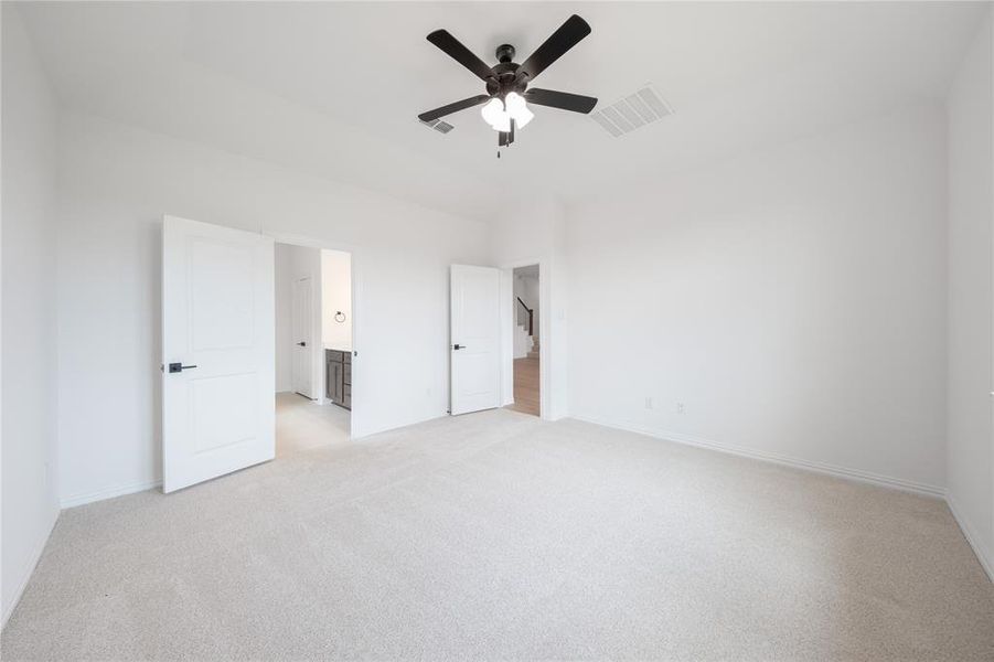 Spacious, unfurnished interior of a new home in Chalk Hill, Celina (Image 25).