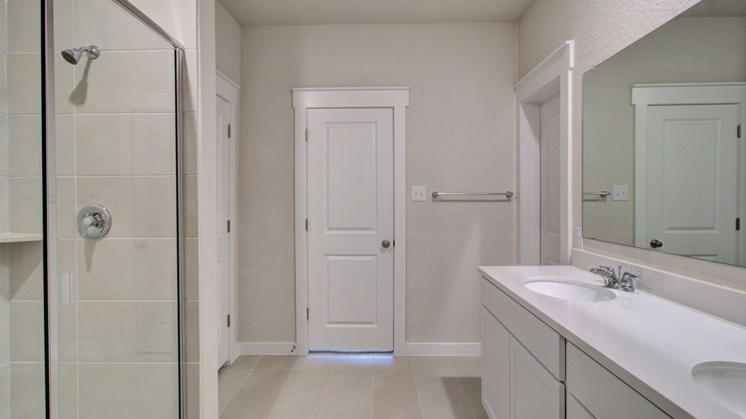 Furnished interior view inside a new home in Cloud Country, New Braunfels (Image 26).