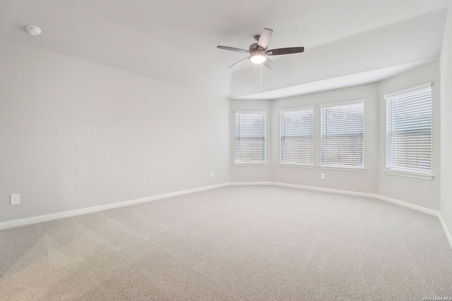 Spacious, unfurnished interior of a new home in Sagebrooke - Classic Series, San Antonio (Image 35).