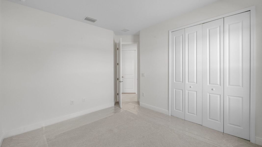 Spacious, unfurnished interior of a new home in Verandah, Fort Myers (Image 20).