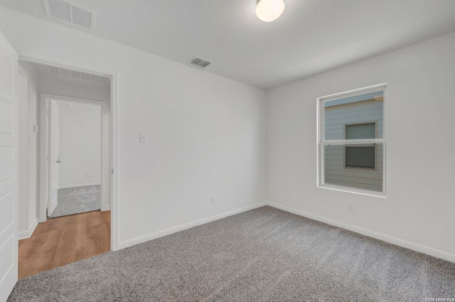 Spacious, unfurnished interior of a new home in Park Place, New Braunfels (Image 18).