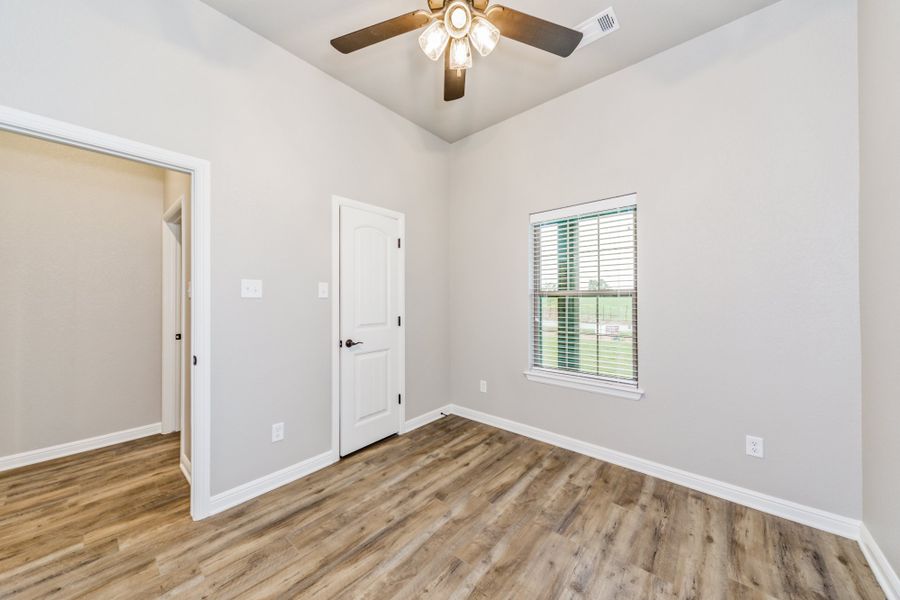 Representative unfurnished interior of a home built from the The Carter by Doug Parr Custom Homes in Honeysuckle Ranch, Paradise (Image 22). Representative unfurnished interior of a home built from the The Carter by Doug Parr Custom Homes in Honeysuckle Ranch, Paradise (Image 22).