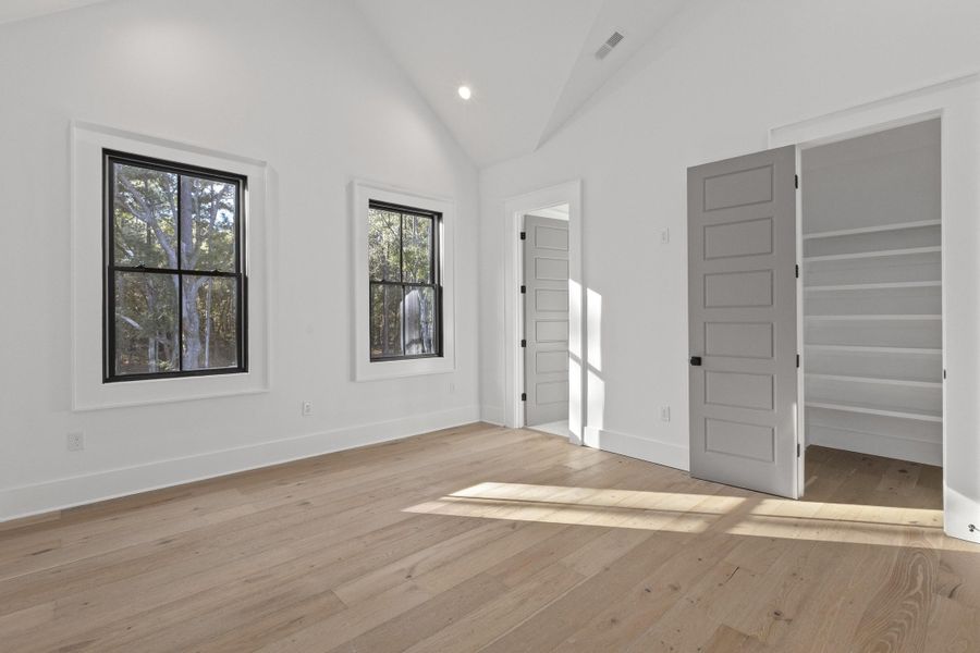 Spacious, unfurnished interior of a new home in , Johns Island (Image 60).