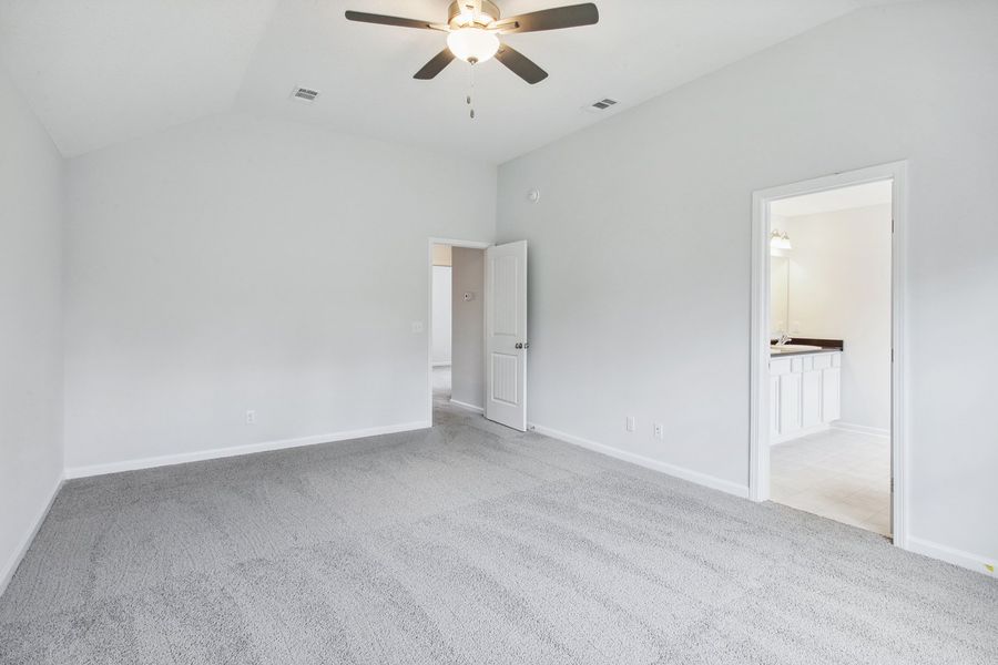 Representative unfurnished interior of a home built from the The Barrington by RTS Homes in The Pointe at Villages on Marne, Hinesville (Image 29).