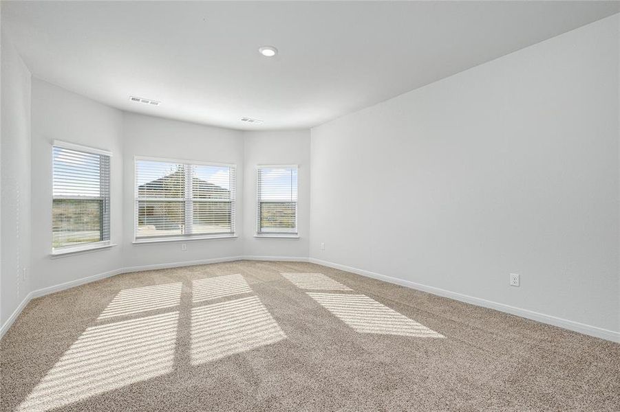 Spacious, unfurnished interior of a new home in Vista West, Fort Worth (Image 7).