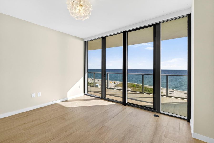 Spacious, unfurnished interior of a new home in , Pompano Beach (Image 22).