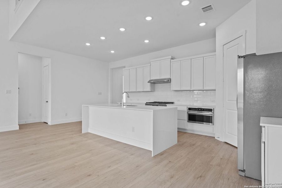 Furnished interior view inside a new home in , New Braunfels (Image 7). Furnished interior view inside a new home in , New Braunfels (Image 7).