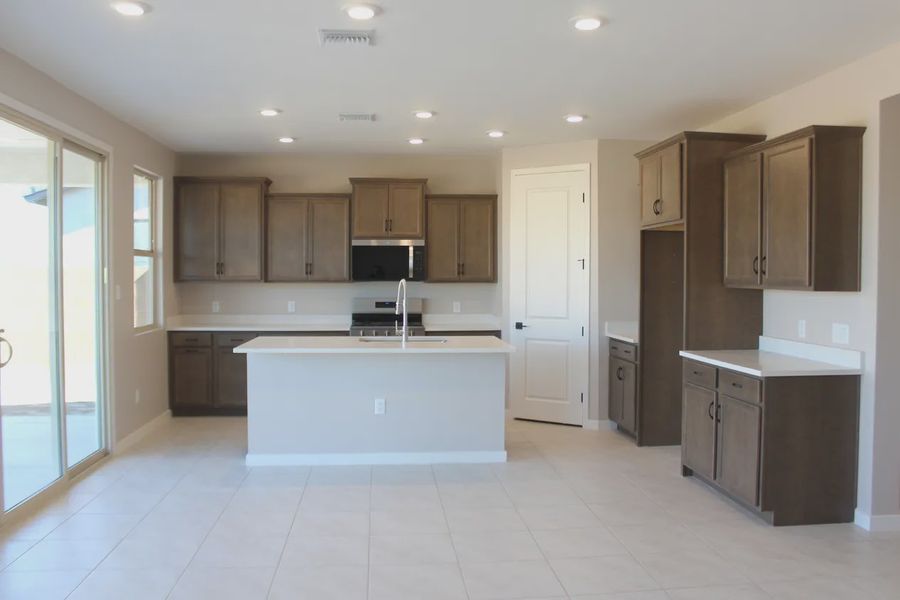 Furnished interior view inside a new home in Acacia at Santana, Yuma (Image 5).