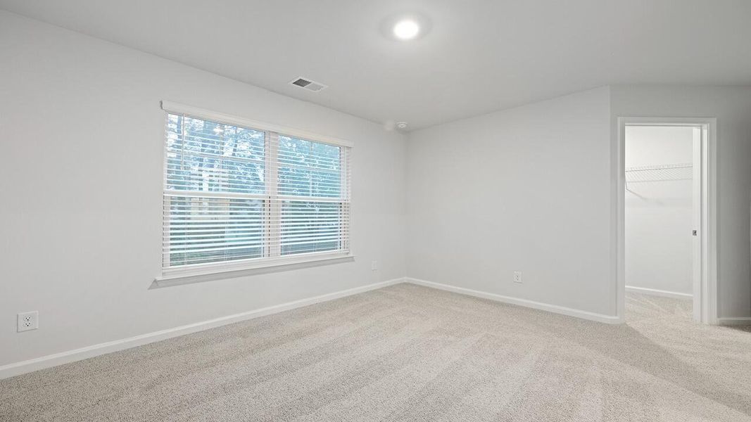 Spacious, unfurnished interior of a new home in Garbon Fields, Summerville (Image 19).