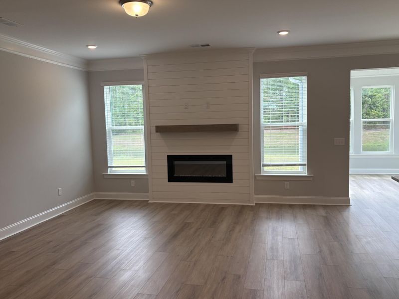 Spacious, unfurnished interior of a new home in Parker's Preserve, Ridgeville (Image 25).