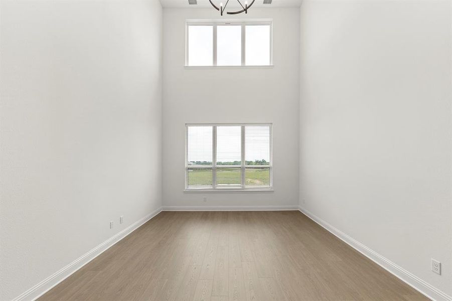 Spacious, unfurnished interior of a new home in Ridgeline Towns, McKinney (Image 21). Spacious, unfurnished interior of a new home in Ridgeline Towns, McKinney (Image 21).