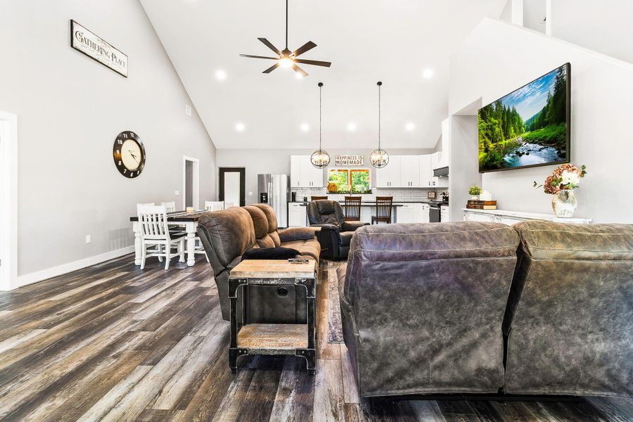 Furnished interior view inside a new home in , Normangee (Image 8).