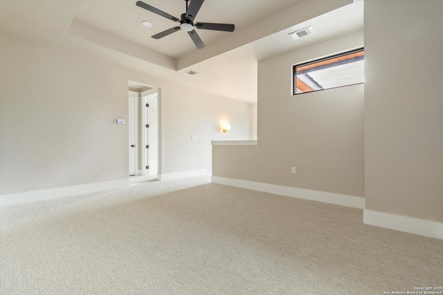 Spacious, unfurnished interior of a new home in , New Braunfels (Image 58). Spacious, unfurnished interior of a new home in , New Braunfels (Image 58).
