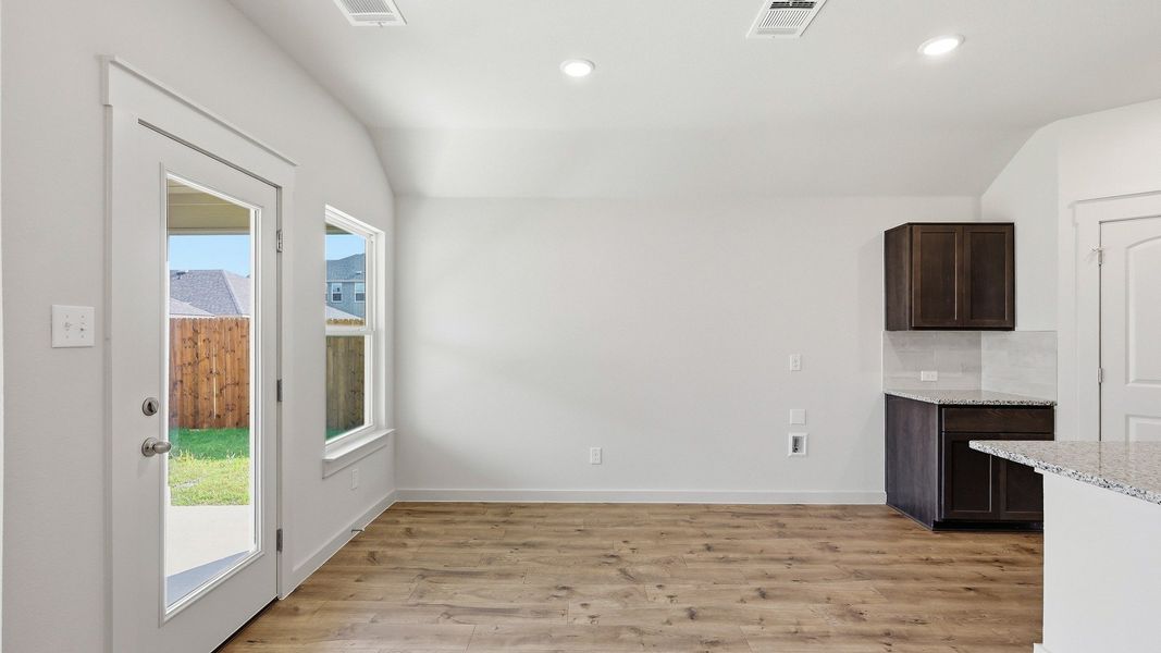 Furnished interior view inside a new home in Patriot Estates, Venus (Image 34).