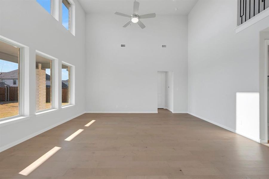 Spacious, unfurnished interior of a new home in Lilyana, Celina (Image 20). Spacious, unfurnished interior of a new home in Lilyana, Celina (Image 20).