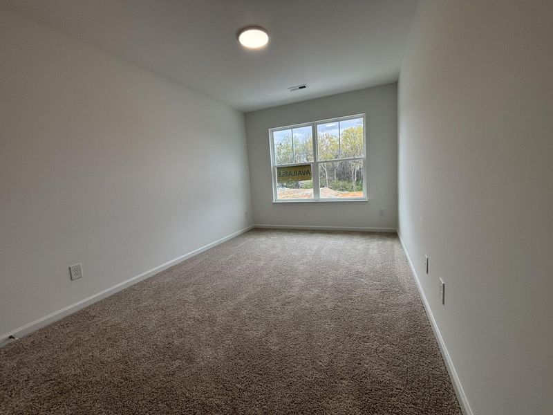 Spacious, unfurnished interior of a new home in CraigStone, Woodruff (Image 11).