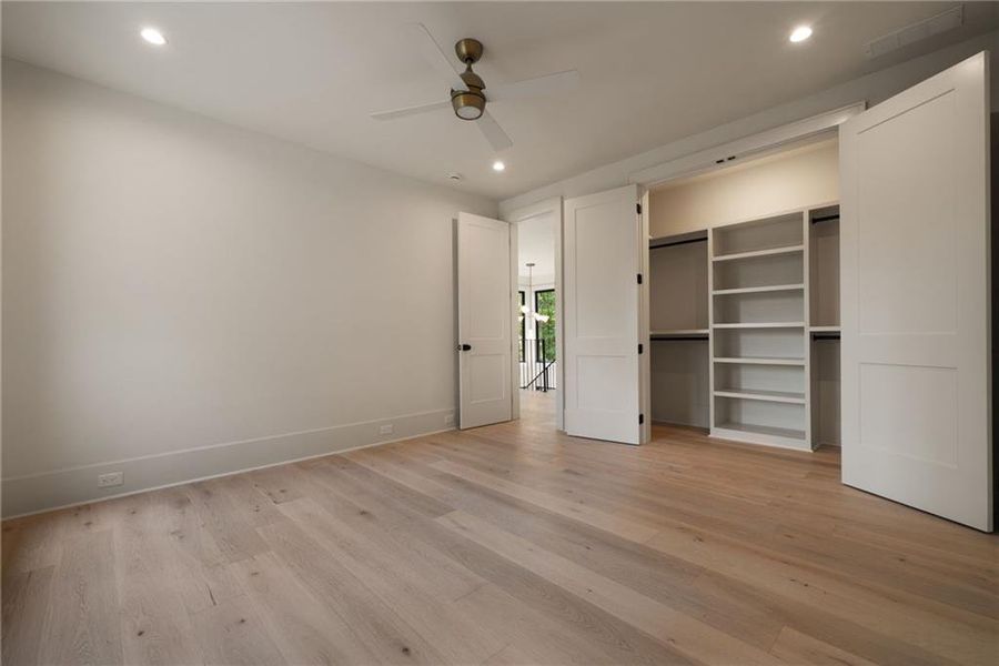 Spacious, unfurnished interior of a new home in , Roswell (Image 24).