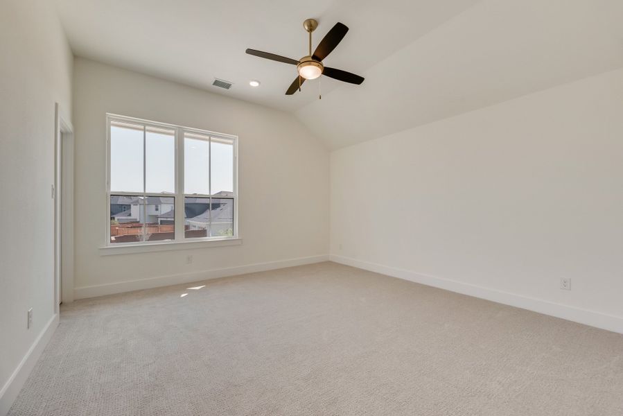 Spacious, unfurnished interior of a new home in Fields - 50' Lots, Frisco (Image 22).