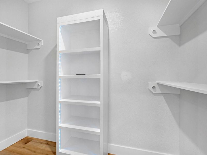 Image 27 of a home in .