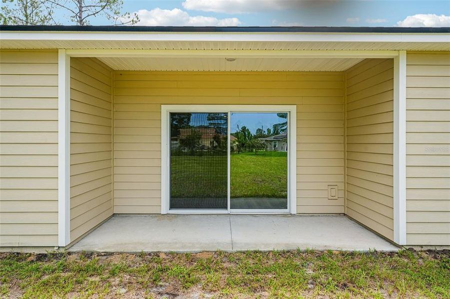 Exterior details and patio area of a home in , Palm Coast (Image 24).