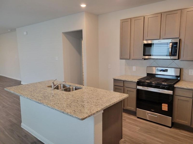 Furnished interior view inside a new home in River's Edge, Conroe (Image 13). Furnished interior view inside a new home in River's Edge, Conroe (Image 13).