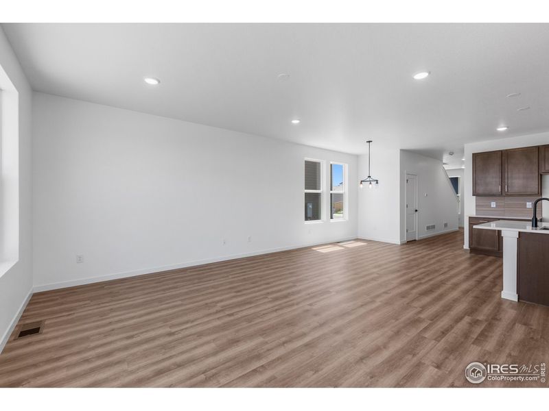 Spacious, unfurnished interior of a new home in Granary, Johnstown (Image 22).