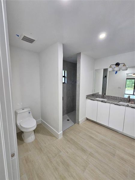 Image 5 of a home in .