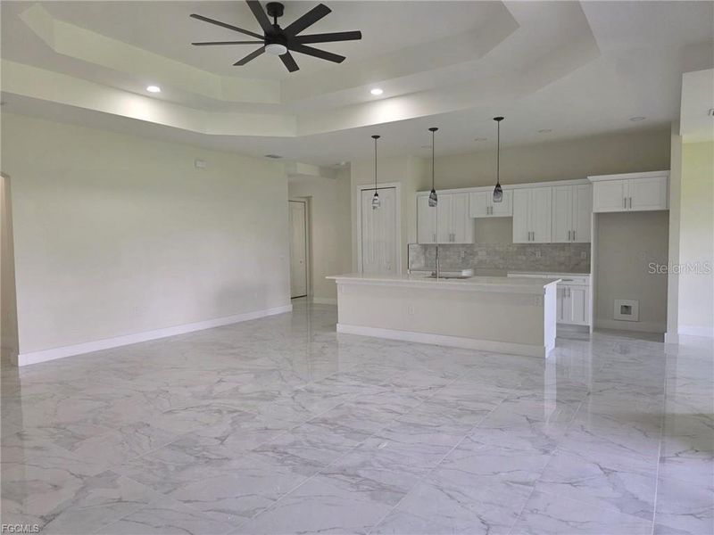 Spacious, unfurnished interior of a new home in , Fort Myers (Image 10).