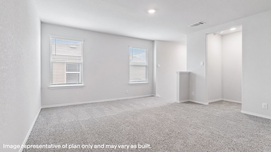 Spacious, unfurnished interior of a new home in Blue Ridge Ranch, San Antonio (Image 23).