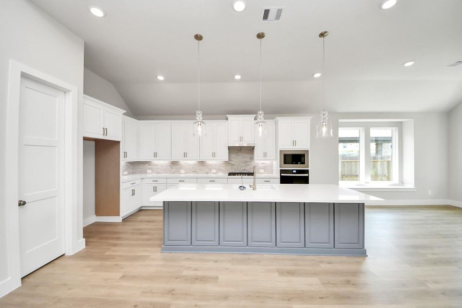 Image 33 of a home in Amira: Heritage Collection. Image 33 of a home in Amira: Heritage Collection.