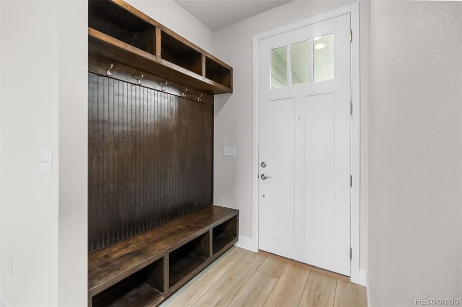 Spacious, unfurnished interior of a new home in , Castle Rock (Image 21).