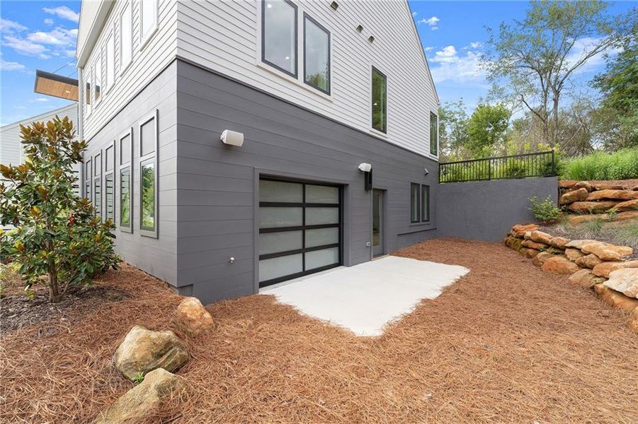 Exterior details and patio area of a home in , Roswell (Image 30).