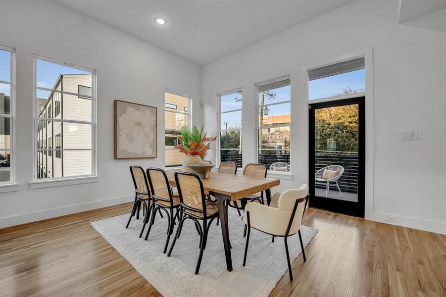 Furnished interior view inside a new home in , Dallas (Image 27). Furnished interior view inside a new home in , Dallas (Image 27).