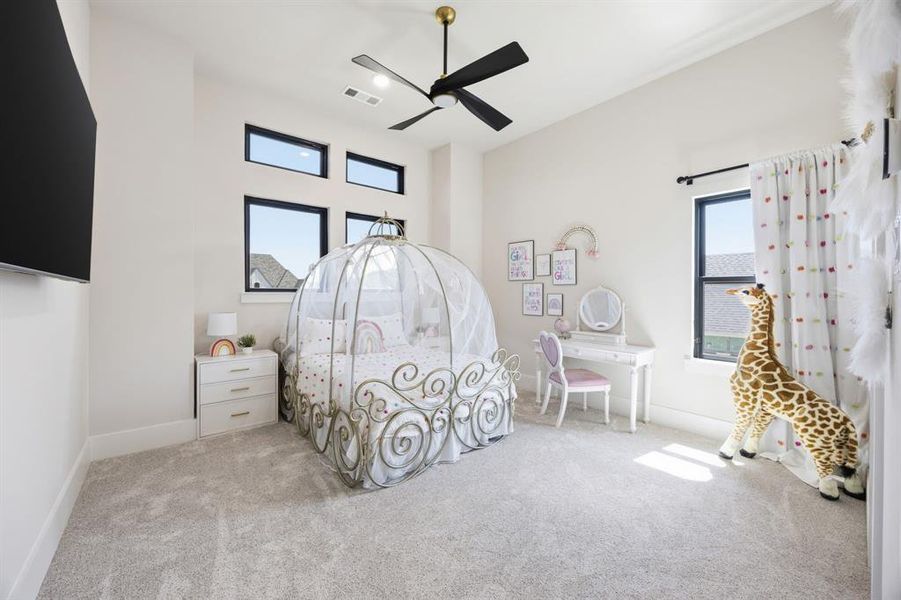 Upstairs bedroom 1 with ensuite bath Upstairs bedroom 1 with ensuite bath