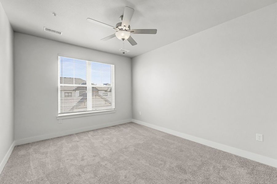 Spacious, unfurnished interior of a new home in Highlands at Fox Hill, Longmont (Image 11). Spacious, unfurnished interior of a new home in Highlands at Fox Hill, Longmont (Image 11).